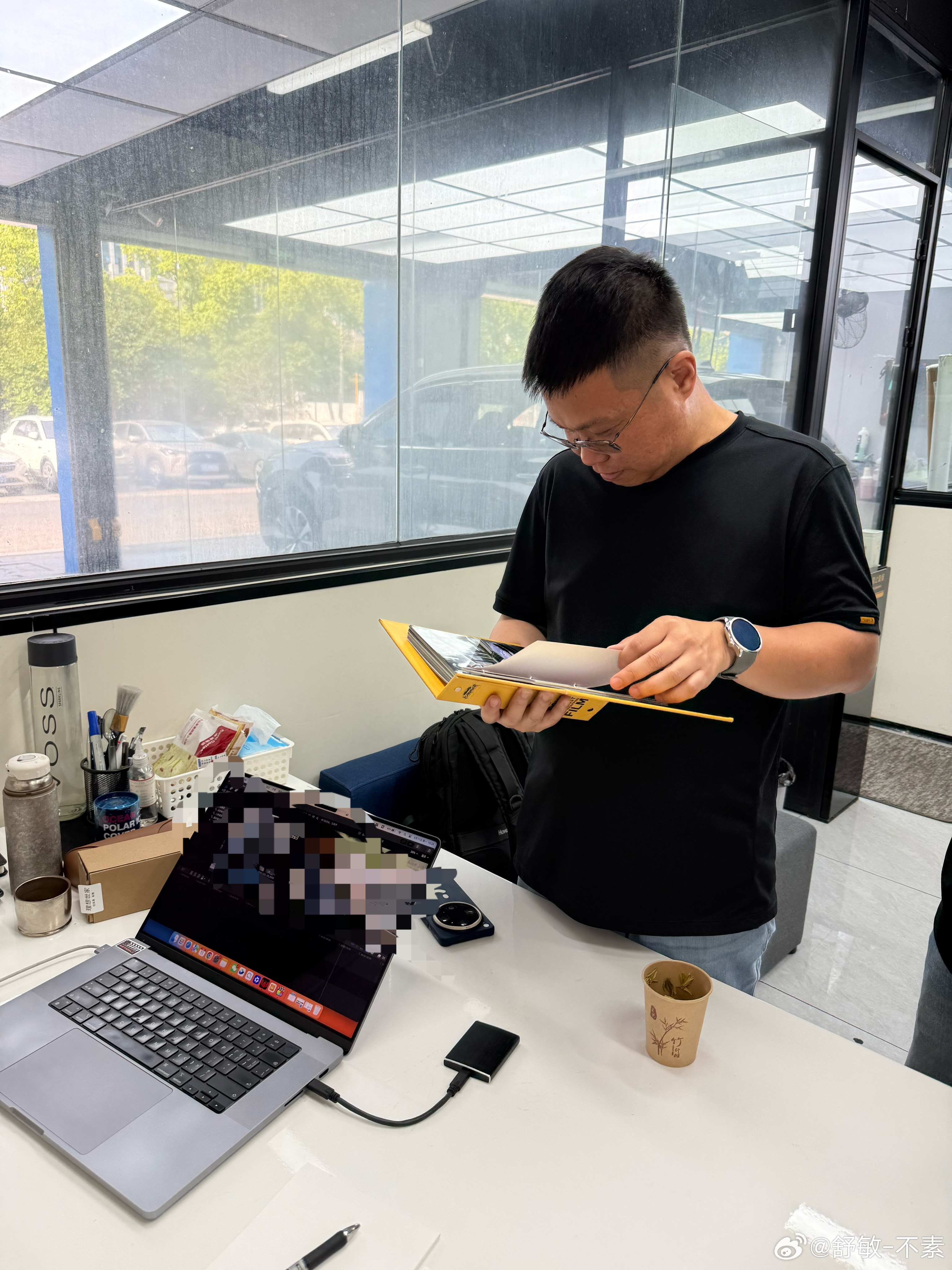 今天CEO来的杭州门店指导工作，大伙有需要贴车衣、改色、隔热膜的车友欢迎来杭州的