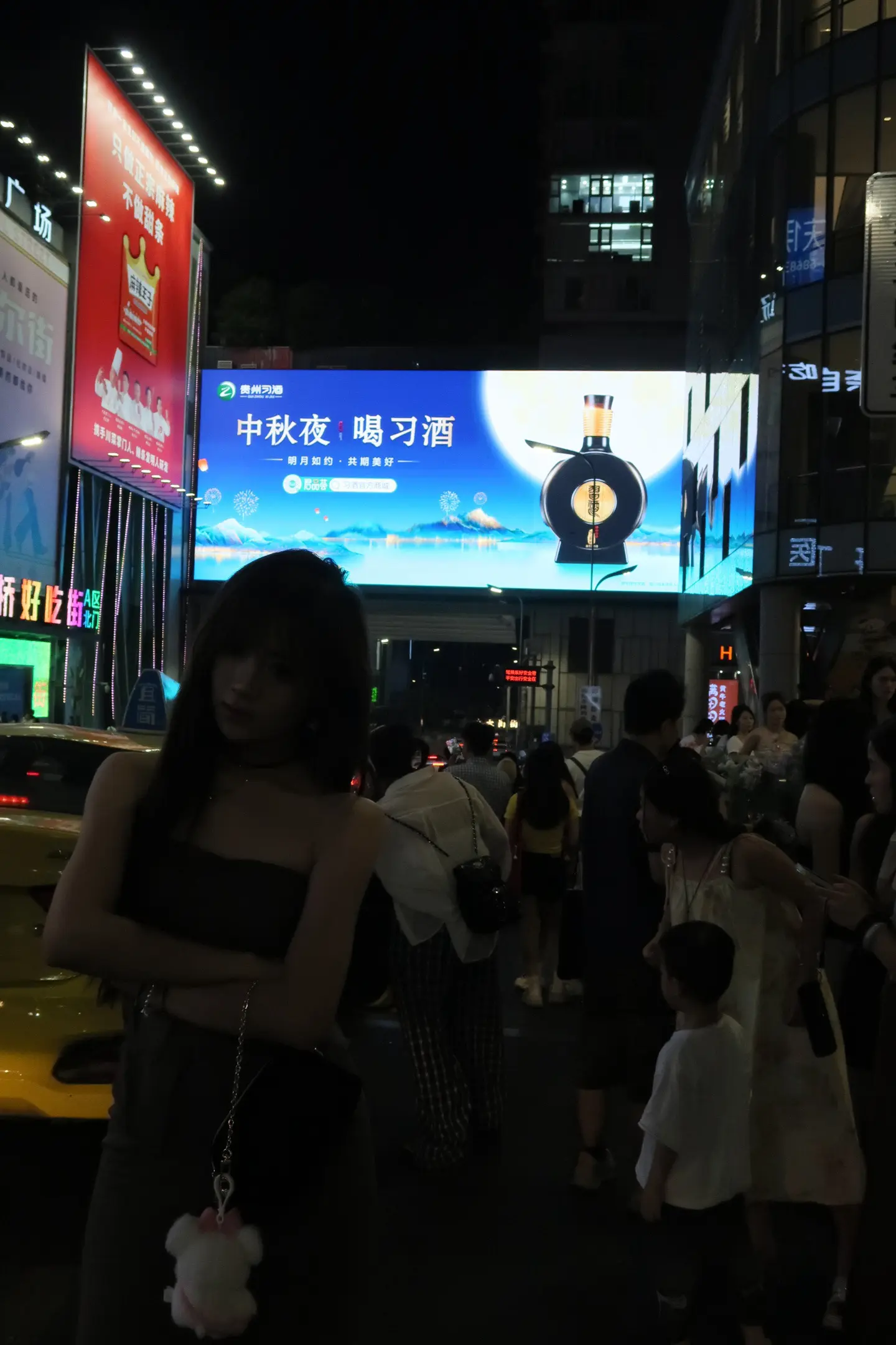 我跟他们不一样 我真会家暴