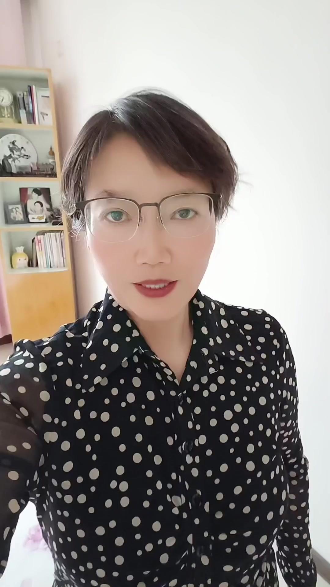 💖人生最珍贵的不是得不到的和已逝去的，而是你现在手中紧紧握住的那一切

✨别再