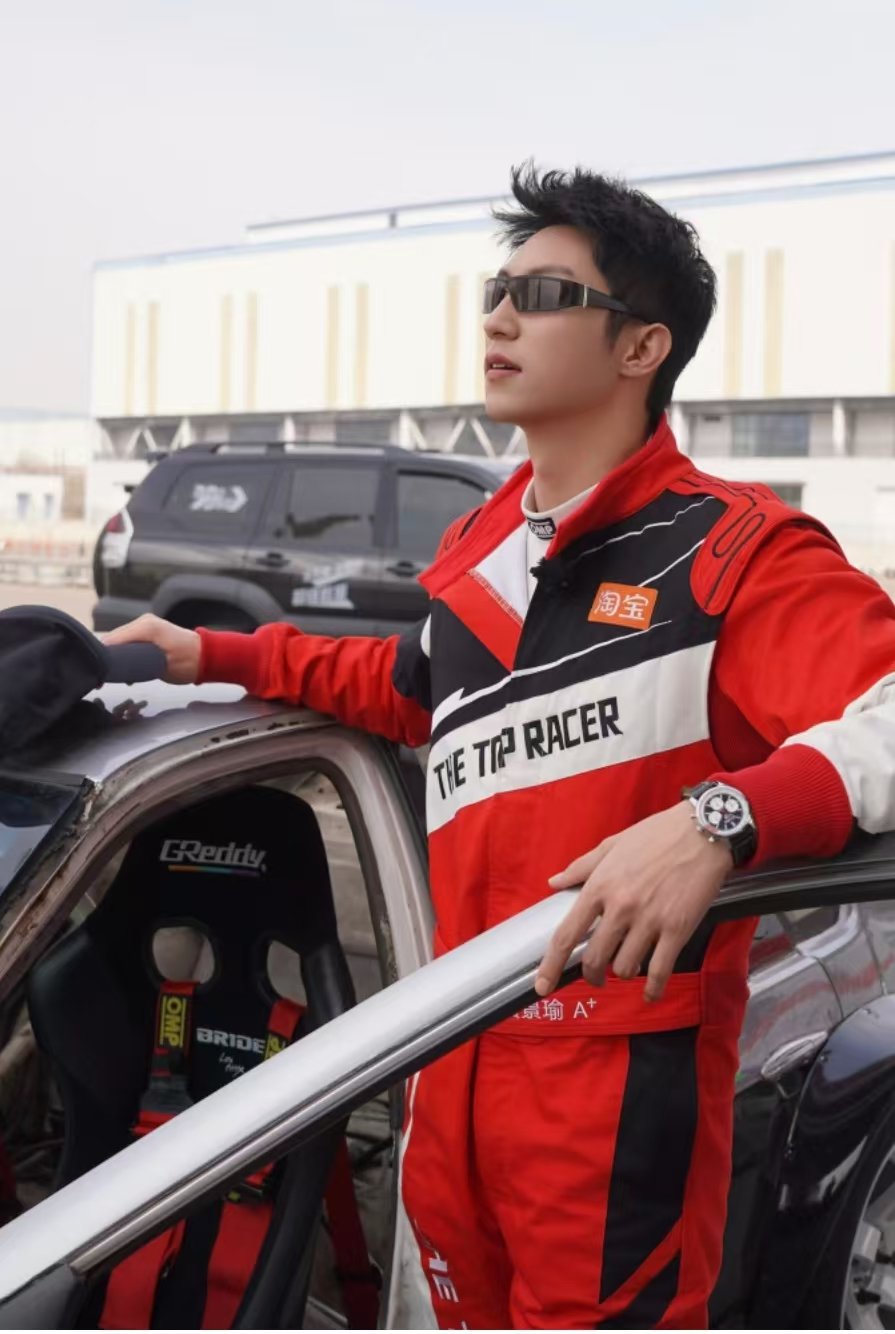 赛车是明星最好的医美 真的好喜欢看明星赛车出的神图，都好好看！ ​​​