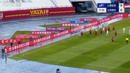 长春亚泰vs北京国安 比赛第19分钟，塞尔吉尼奥头球破门！长春亚泰0-1落后北京