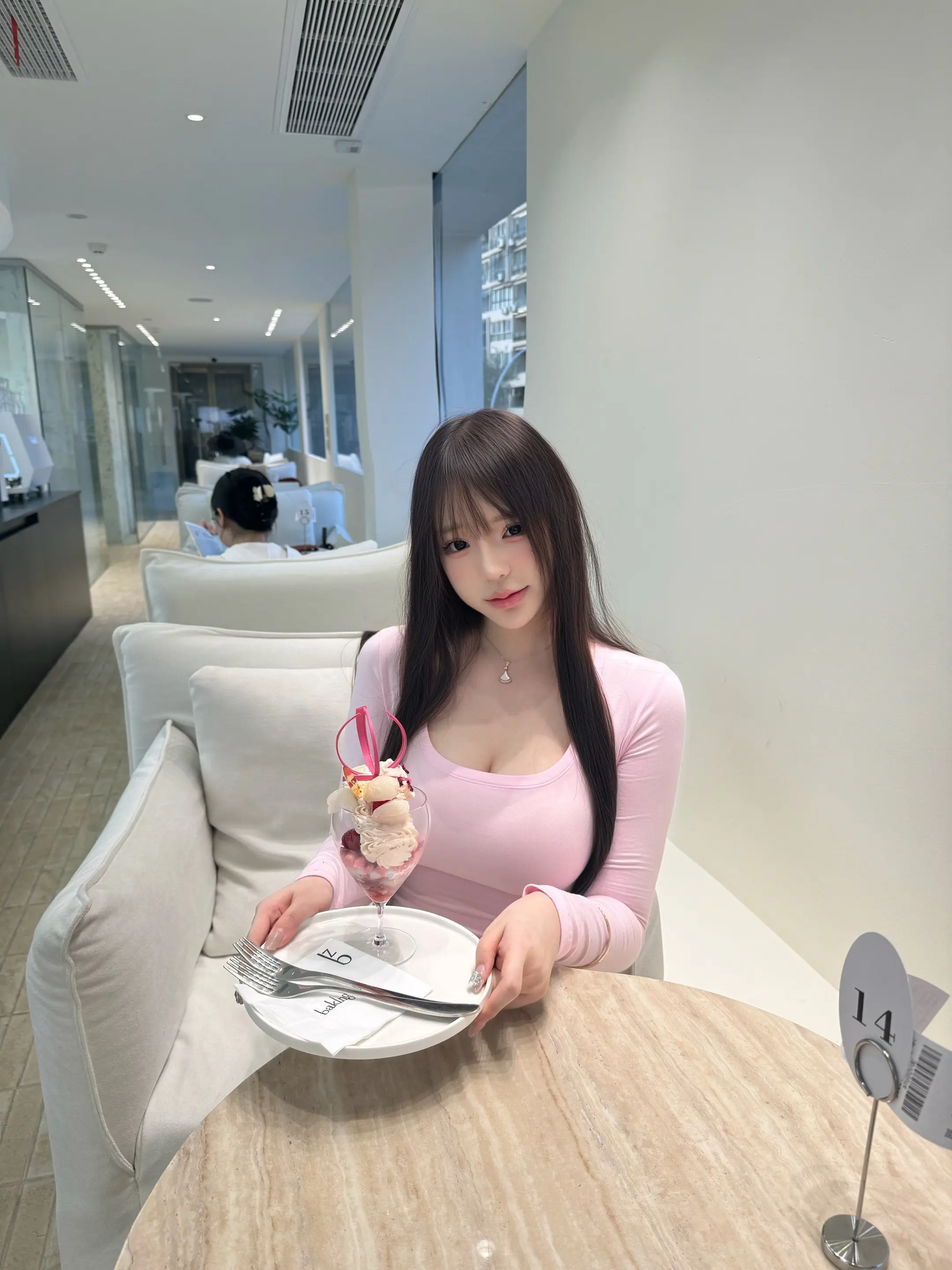 你很讨厌我吗 好奇怪 我都不认识你