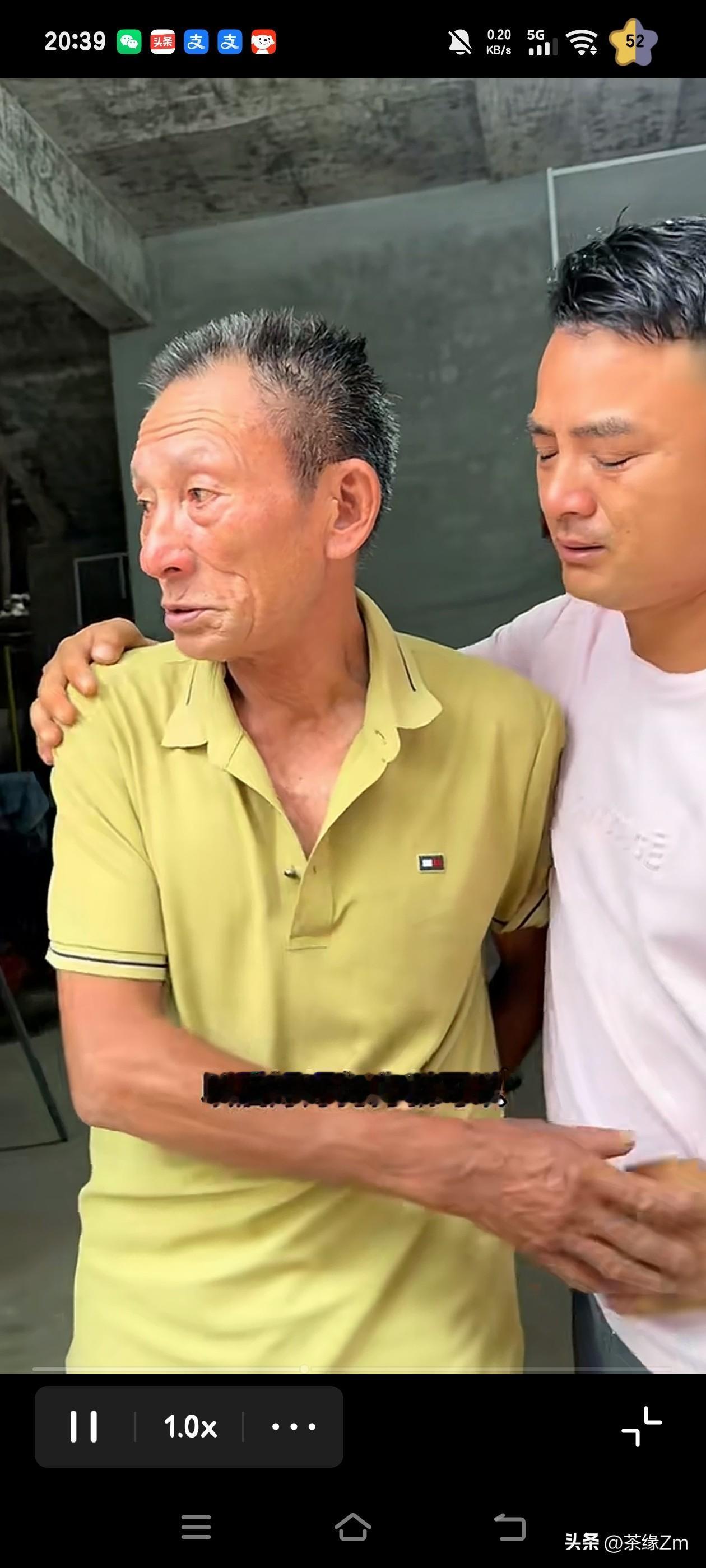 阿豪和蓉儿分手，最伤心的当属阿豪的爸爸。此前蓉儿做了那么多铺垫，卖首饰买车，还带