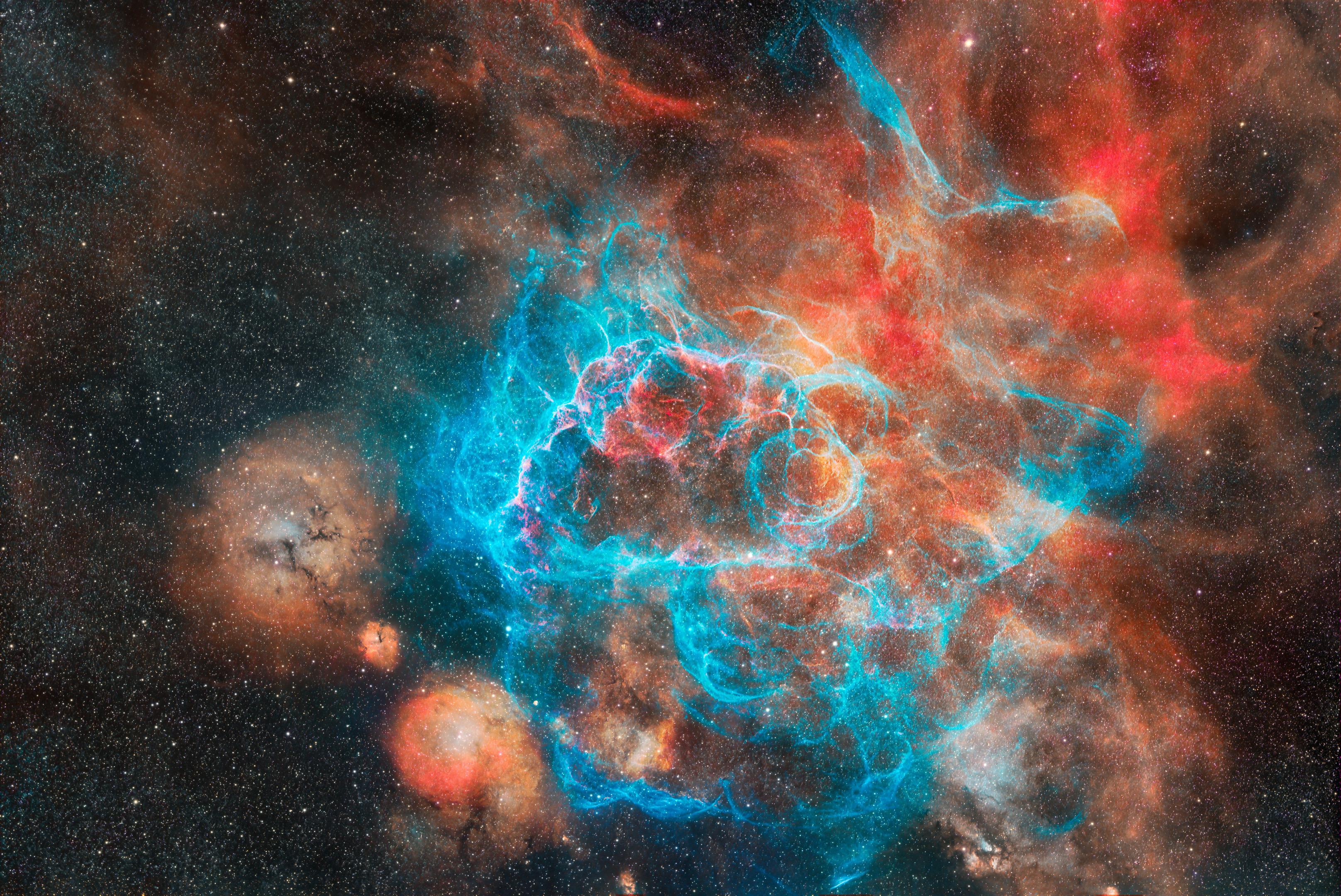 2000块的国产老蛙百微镜头下的1亿像素的船底座超新星爆发遗迹～ 由于...