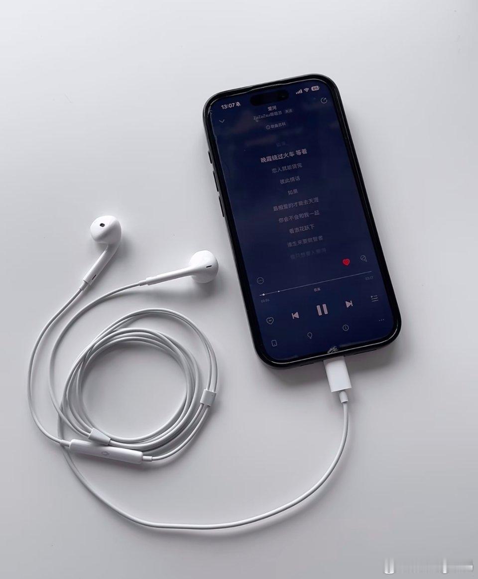 曾经很火却被时代淘汰的电子产品有线耳机看到立马代入青春疼痛现在路上都没看见有人用