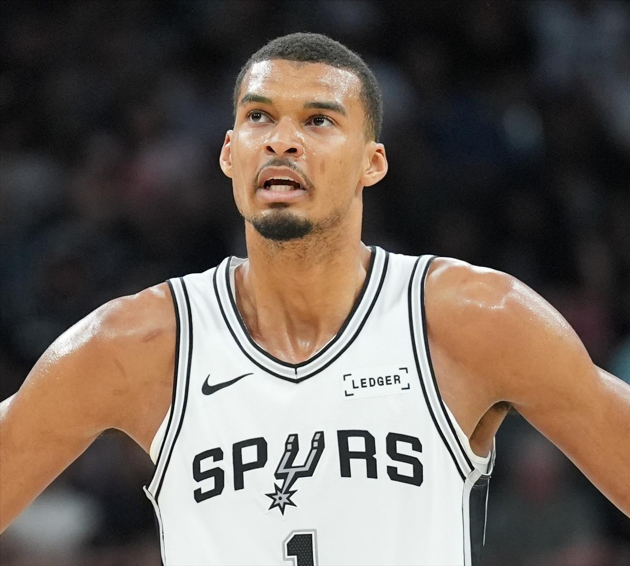 年轻人就是狂！
文班亚马放话：“若不是全票DPOY，我会感到意外！”

本赛季至