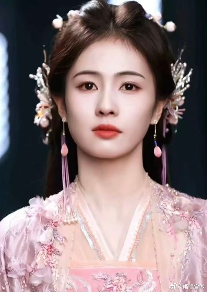 网传白鹿李昀锐合作朝玉阶白鹿李昀锐将演朝玉阶网传白鹿李昀锐合作《朝玉阶》，尊嘟假