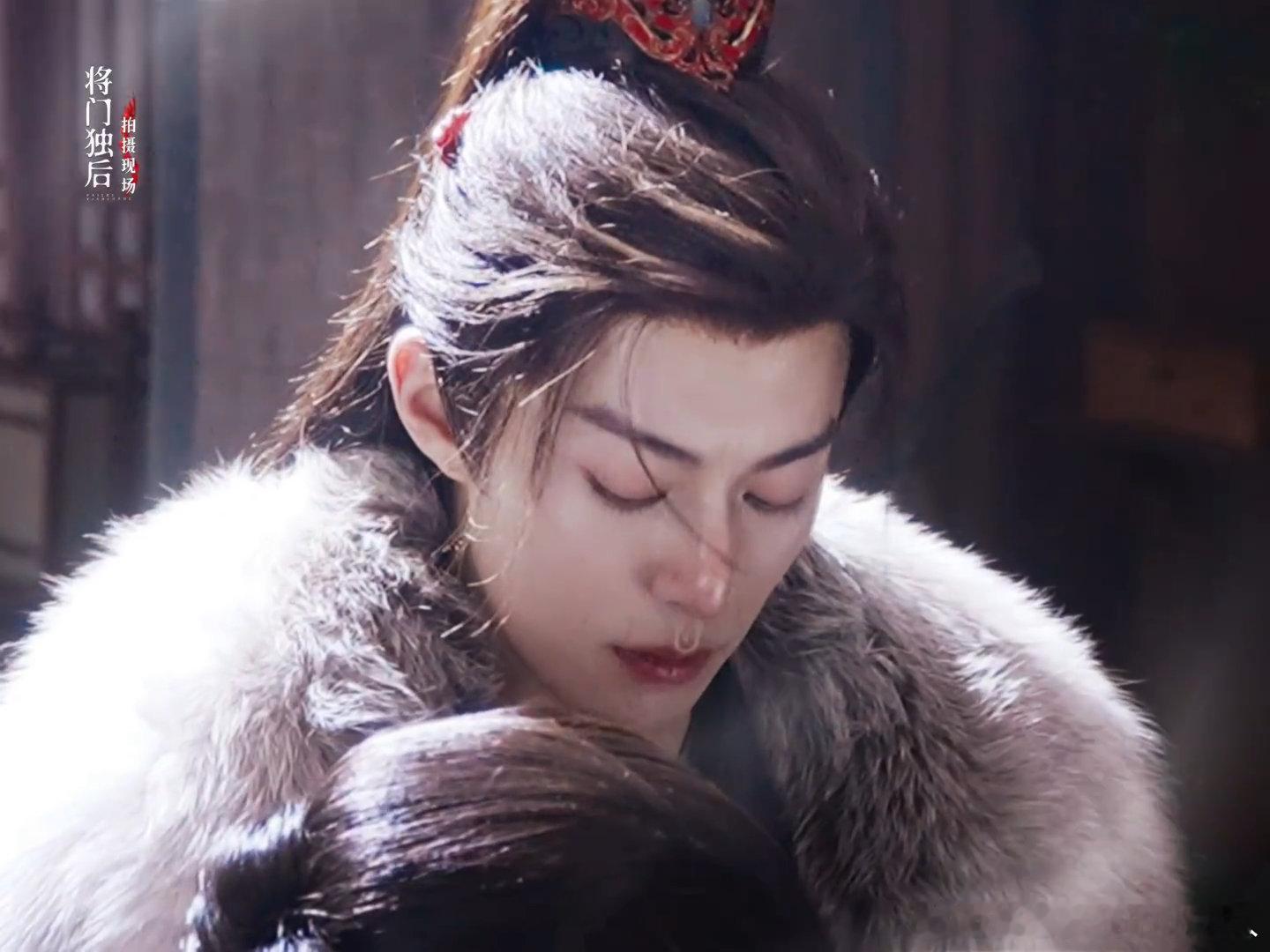 王鹤棣孟子义将门独后醉意入怀花絮 王鹤棣孟子义将门独后入怀花絮 520被这波花絮