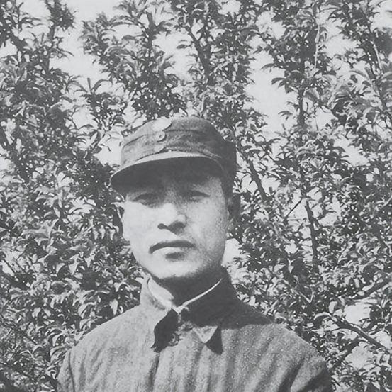 抗战时期的左权与彭雪枫，如果不牺牲，会被授予什么军衔！
“1958年春，北京西郊