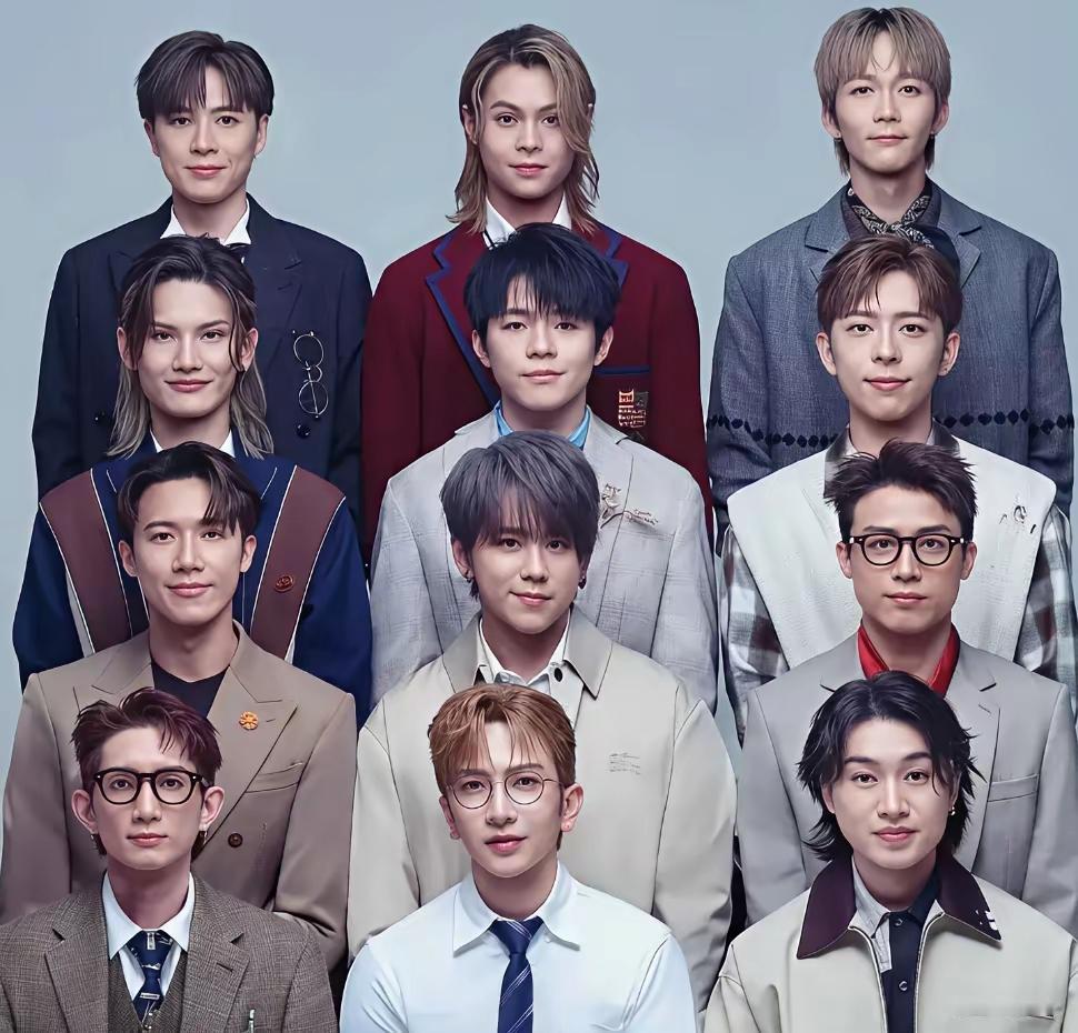 很明显，这些人接不起班

这些是香港新生代明星们，他们的作品走不出香港，成为小众