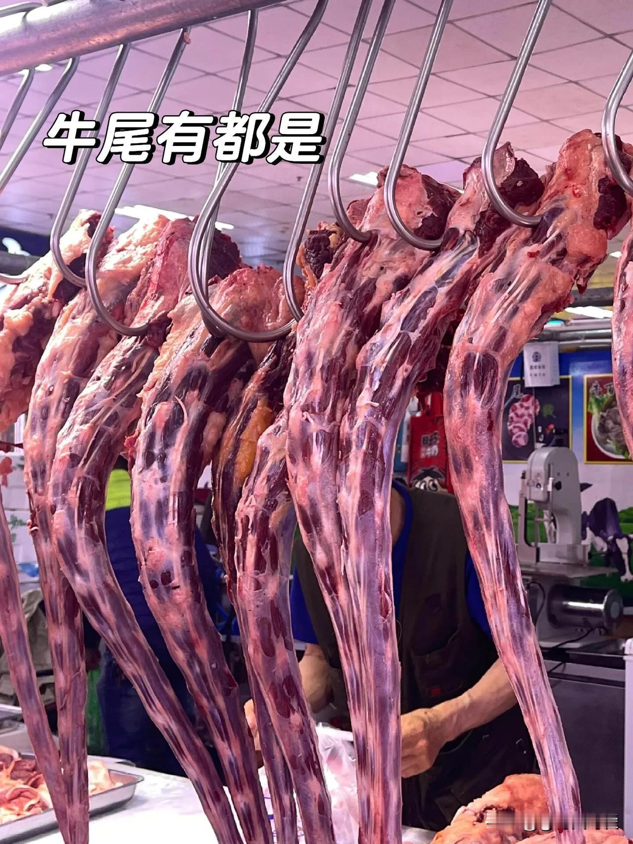 “30块钱，你买不了吃亏，也买不了上当！”这句话，在胖东来的顾客群体中，几乎是人