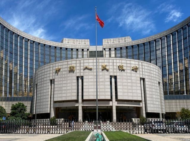 为什么不大量印人民币，去美国，去欧洲随便采购东西？其实理论上可以，比如你多印了1