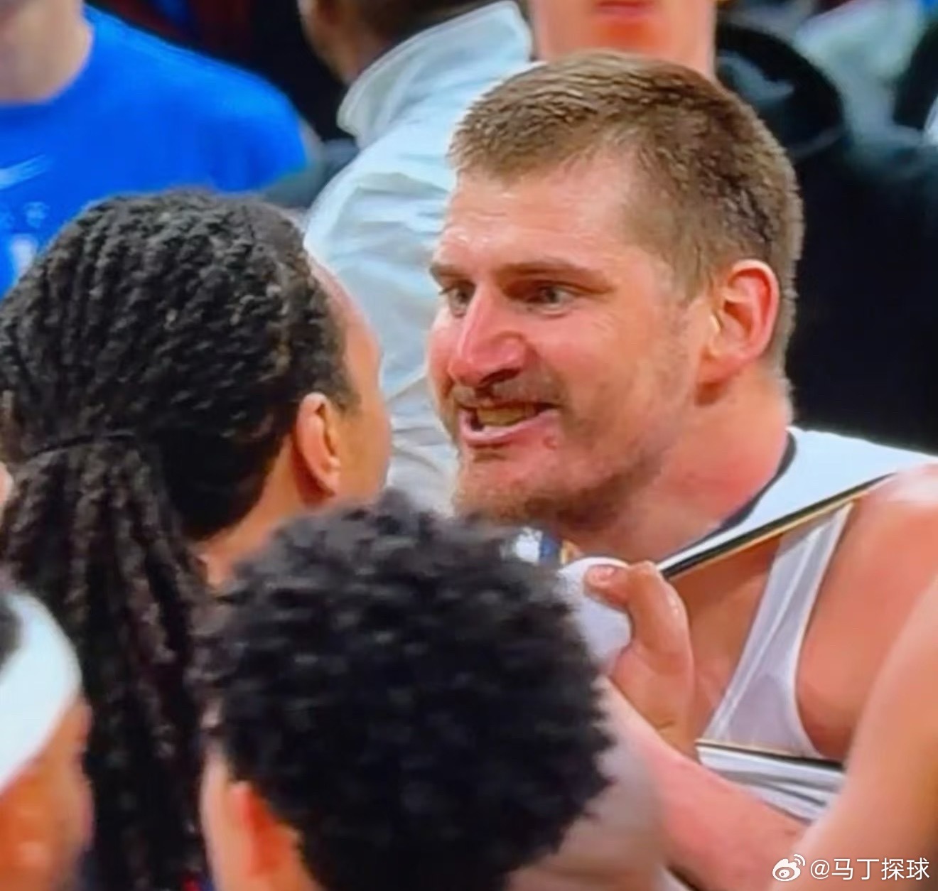 多尔特：“这是一场对抗很强的比赛，但对抗也是有界限的，而我越过了那个界限。”掘金