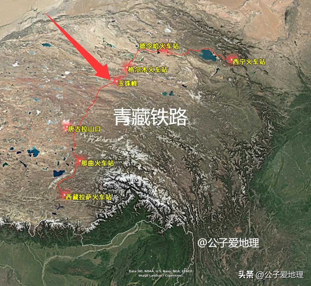 青藏铁路：世界屋脊的天路之旅，独一无二！
你相信吗？有这样一列火车，它的乘客需要