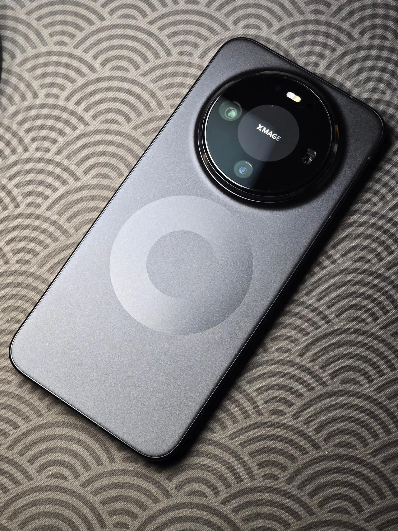 Mate90系列上市之后，Mate80标准版价格也松动了，老有人问我，现在入手算
