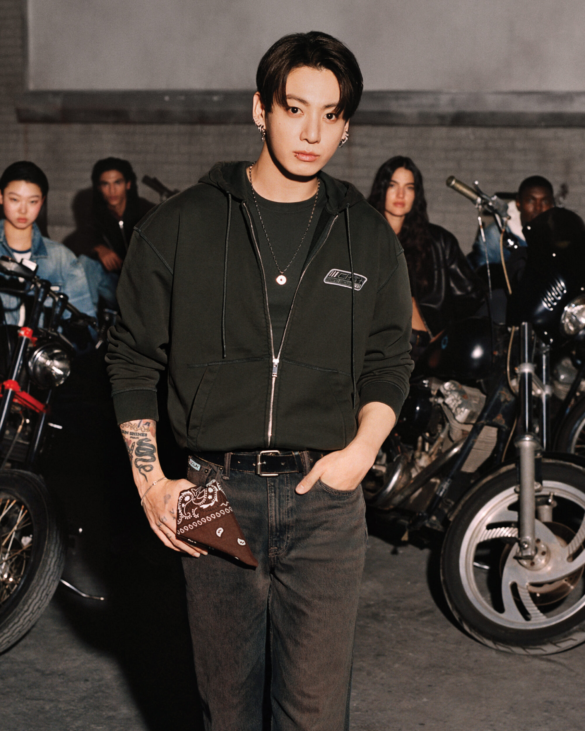 Calvin Klein 品牌代言人 Jung Kook田柾国 ，近日携手 Ca