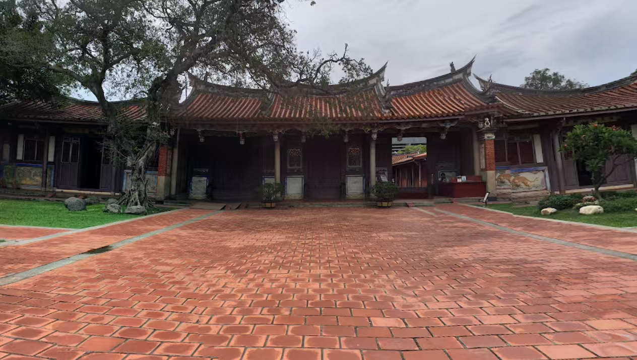 台南孔子庙（台湾省最早的文庙）：始建于明永历二十年（1666年），是台湾首座孔庙