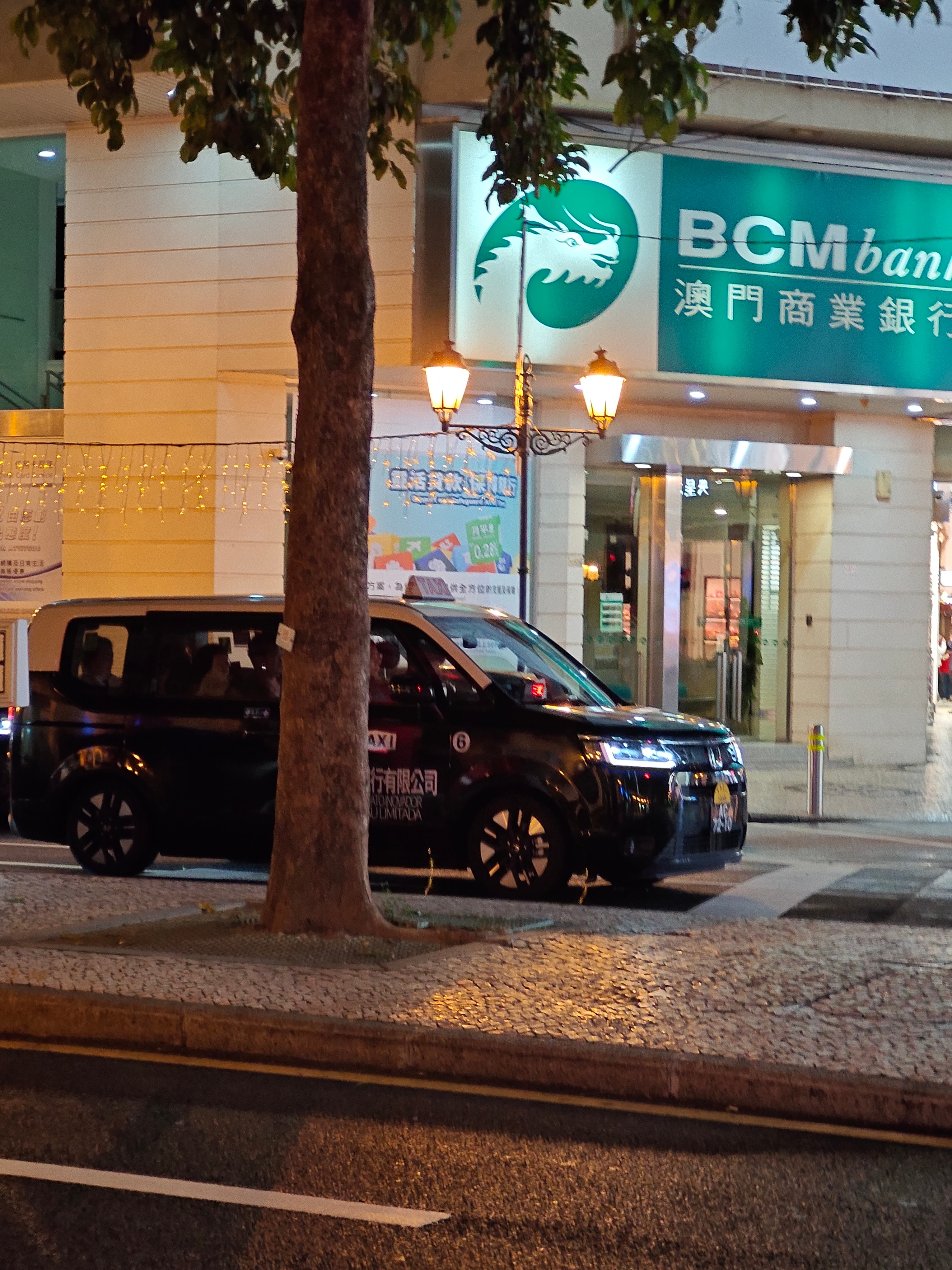 澳门特别多小型MPV的士也多数时候能打到本田的MPV或者是大同的MPV，不过无论