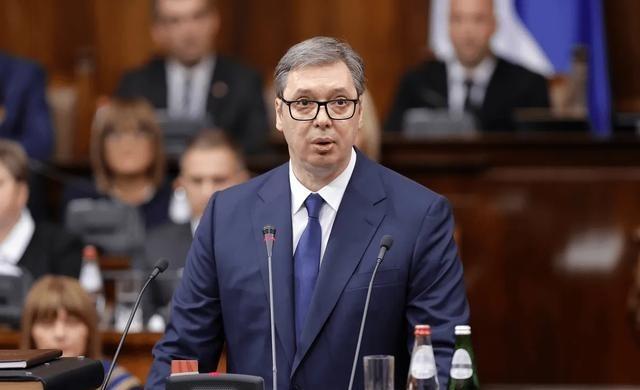 塞尔维亚引进中国导弹，可能有两个意图。一：塞尔维亚国力弱，急需导弹威慑敌国。二：