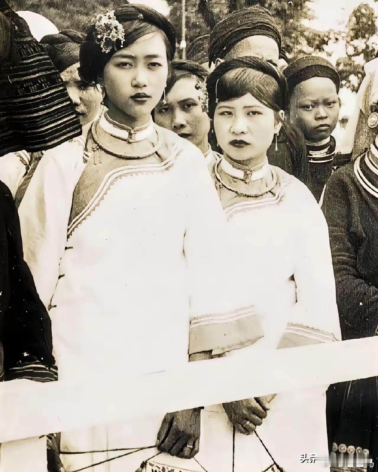 上世纪中越南老街壮族（侬人）服饰 