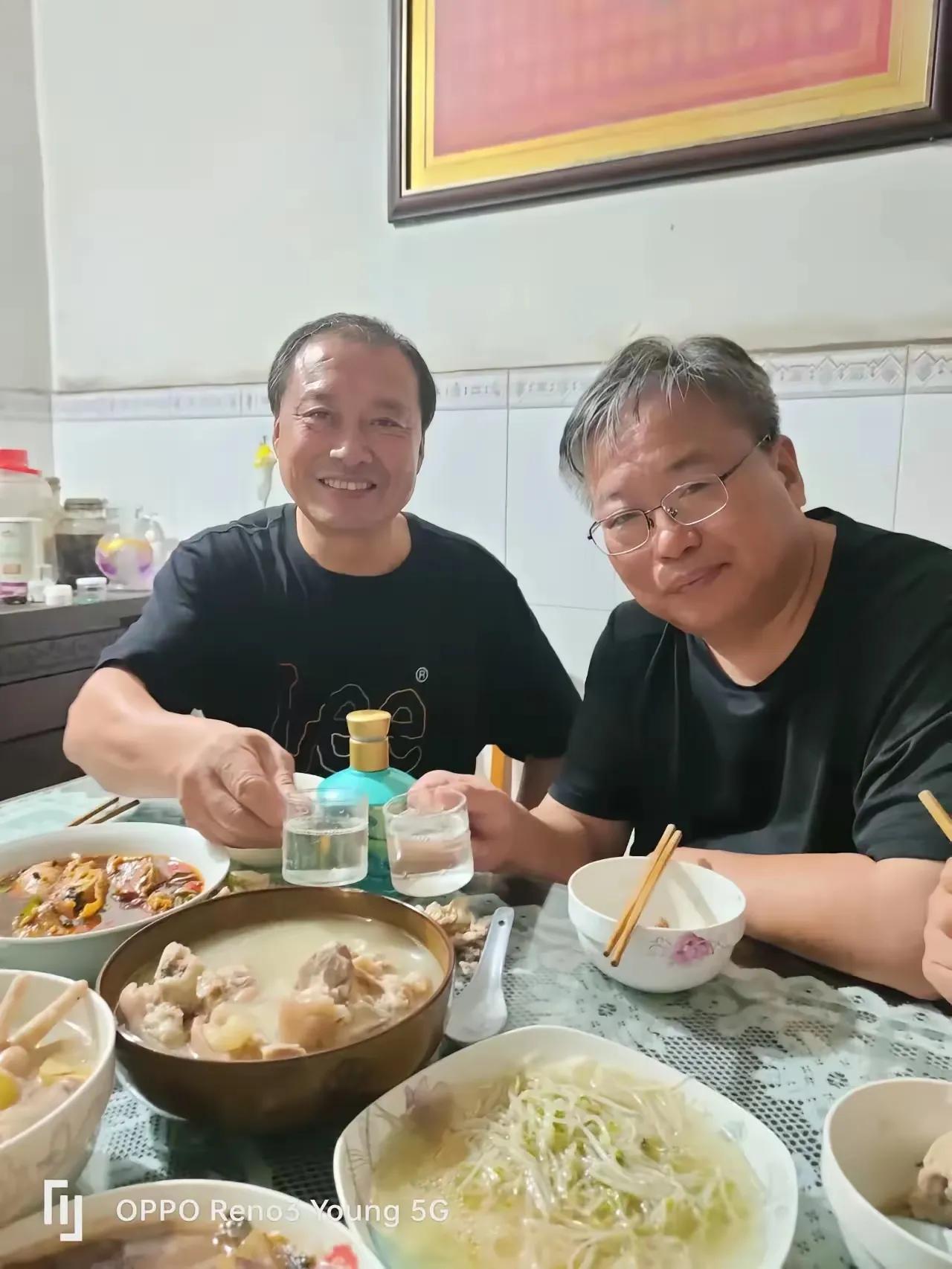 今天不仅有酒，还有硬菜。