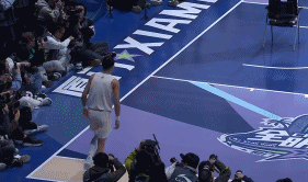 万磊第二扣，50分满分，无可厚非
北京时间3月2日，CBA全明星赛扣篮大赛预赛，