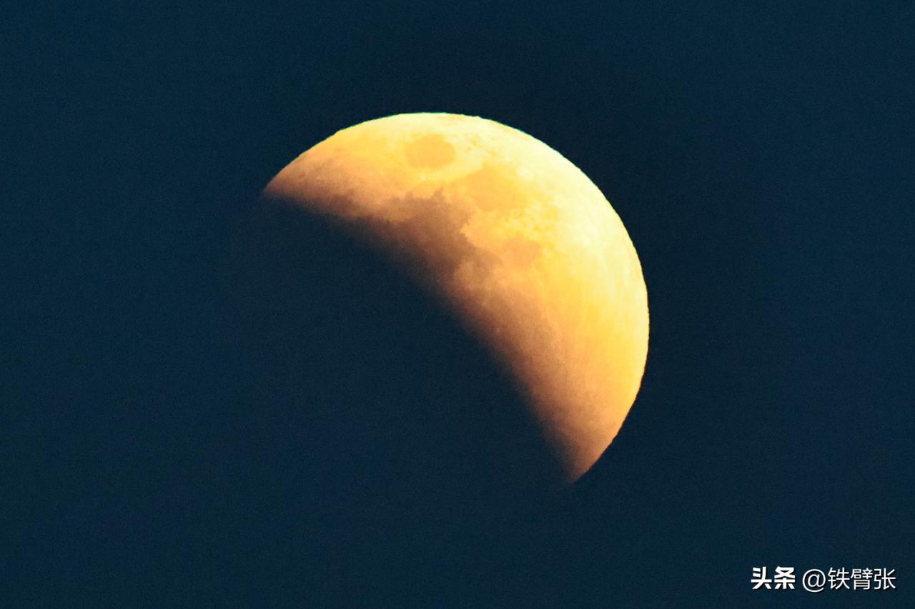 正月十五红月亮