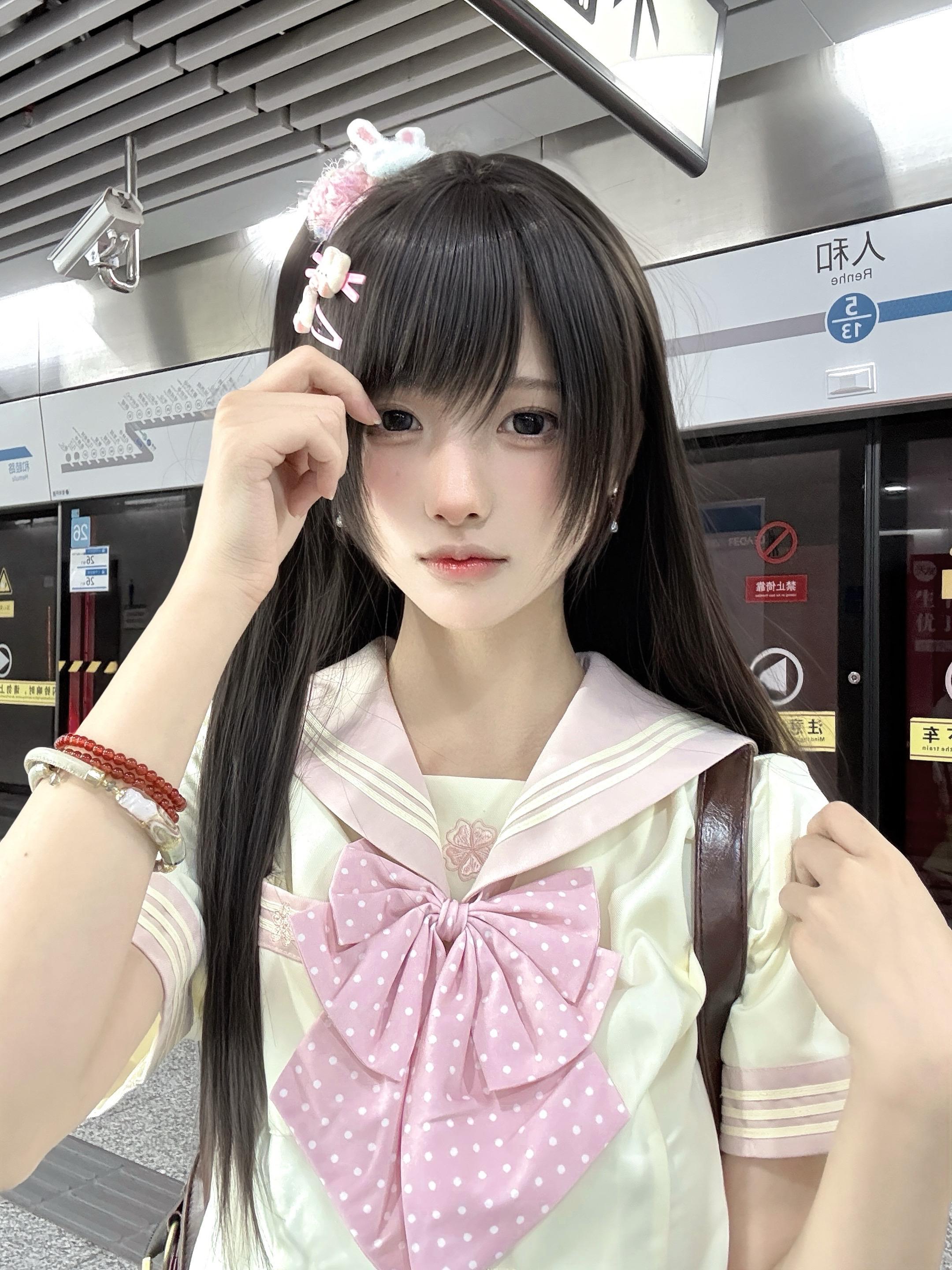 下个路口再见吧。
