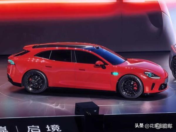 广汽×华为乾崑深度共创启境GT7，全球首批全系标配华为乾崑智驾ADS5，真正一车