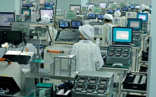 真的造出来了！中国光刻机历史性突破，荷兰ASML担心的事情出现了？
 
这场博弈