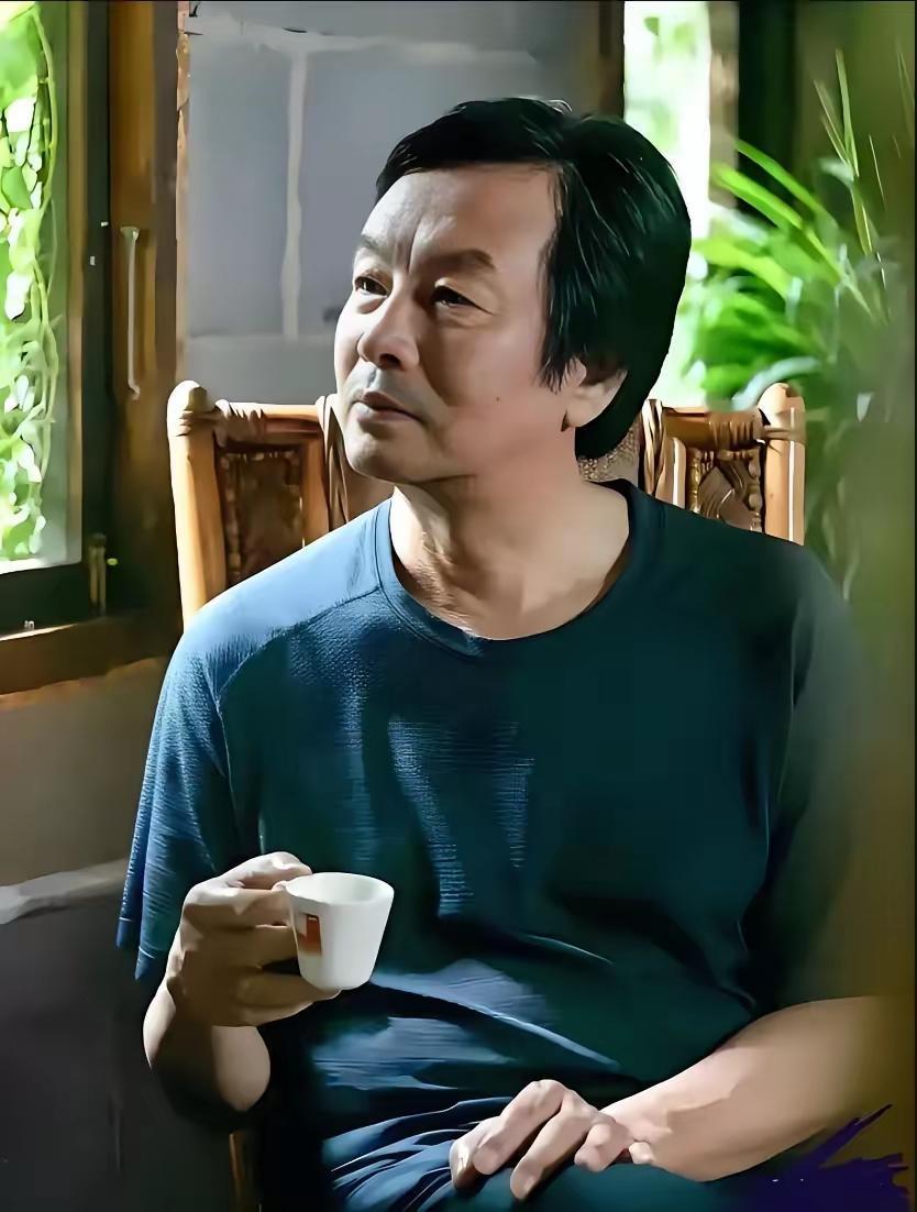 “靠病人赚钱，医院做到了；靠死人赚钱，火葬场做到了；靠埋人赚钱，陵园做到了；靠小