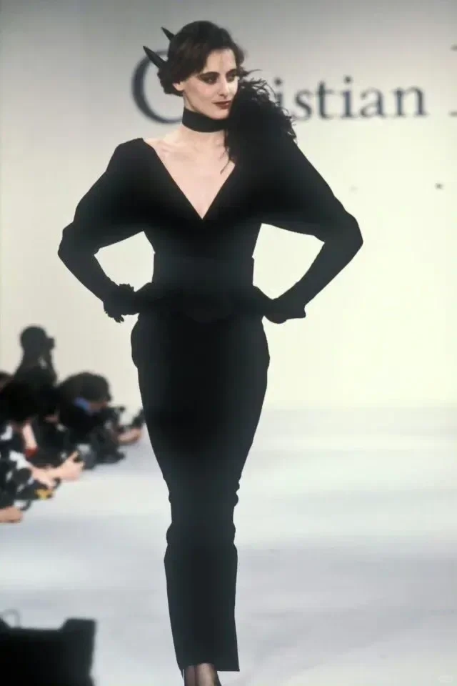 秀场回顾/1983年的Dior