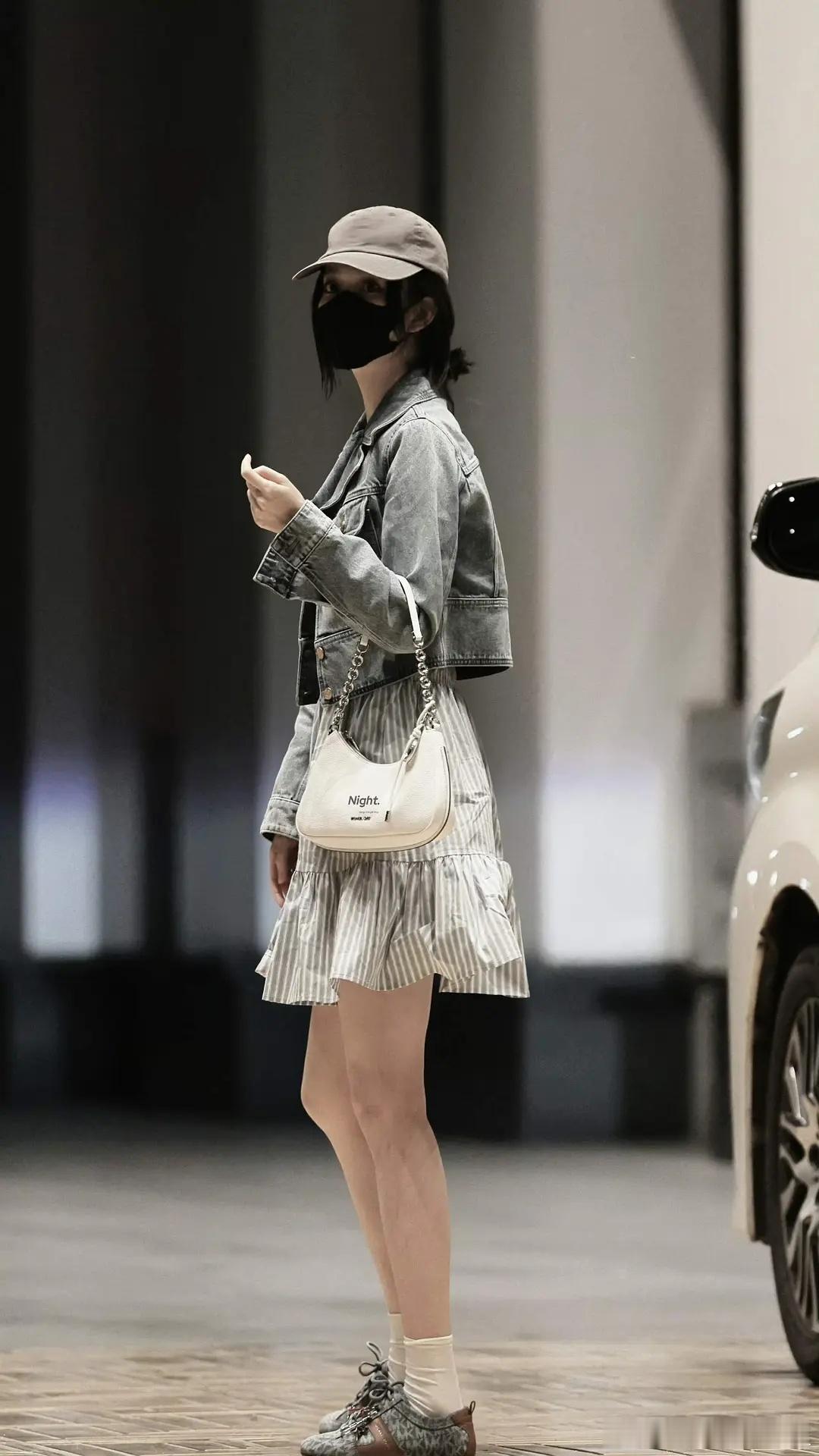 比较喜欢这样的穿搭，以后可不可以多穿 