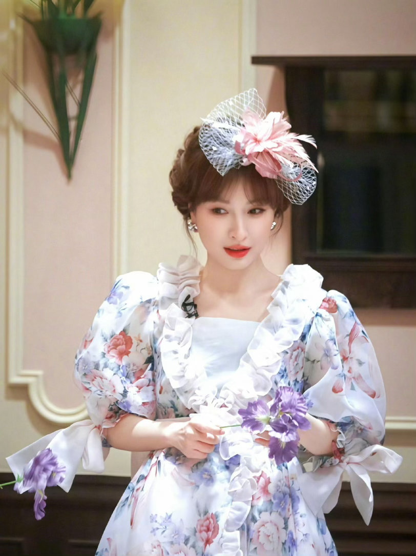 吴昕别试探了有市场大侦探 大侦探造型组是不是刚发现吴昕的隐藏技能？这套繁杂的、换