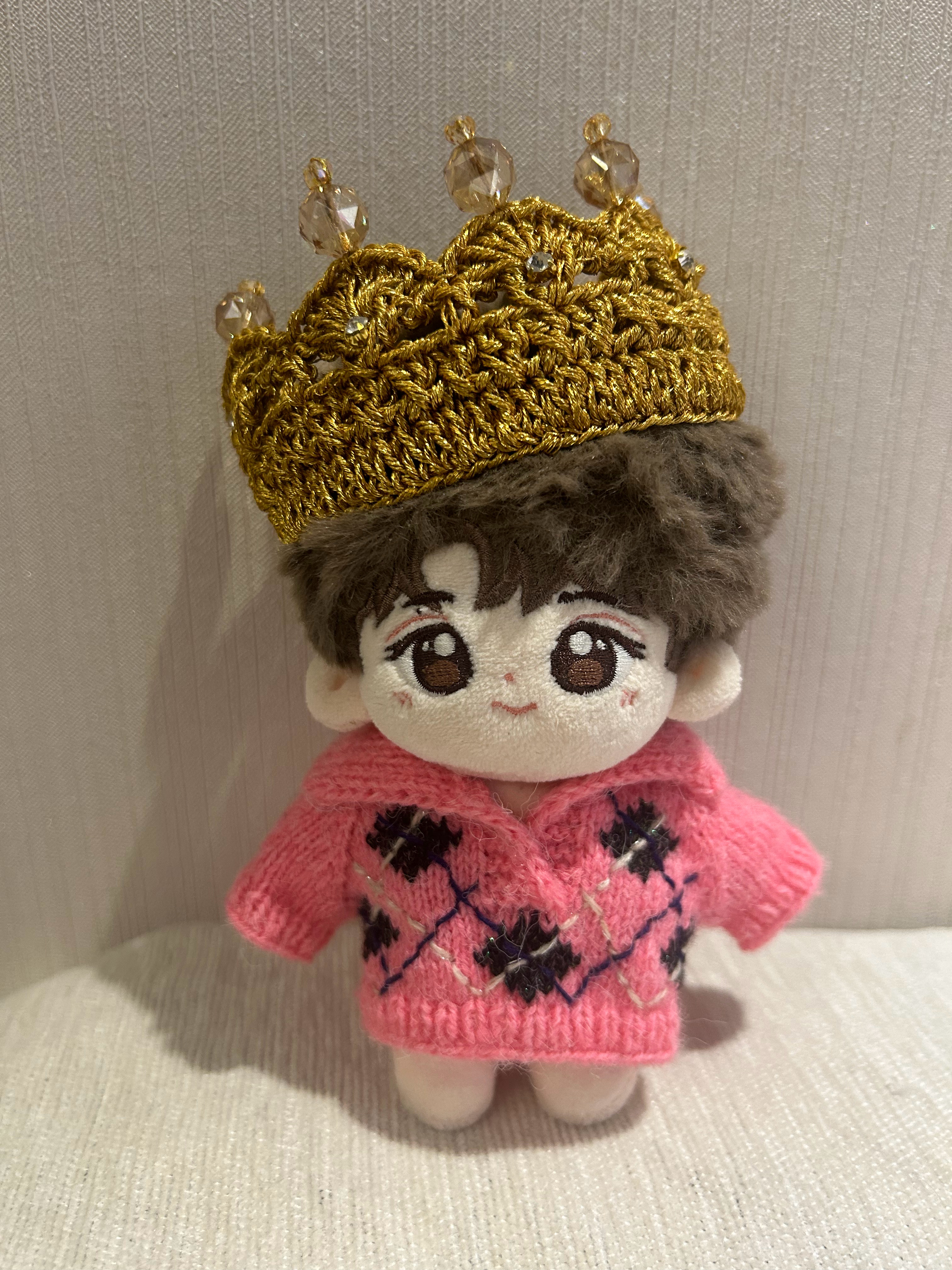 🐻奶给糯糯织了一顶皇冠👑，结果发现哎呀有点大！ 