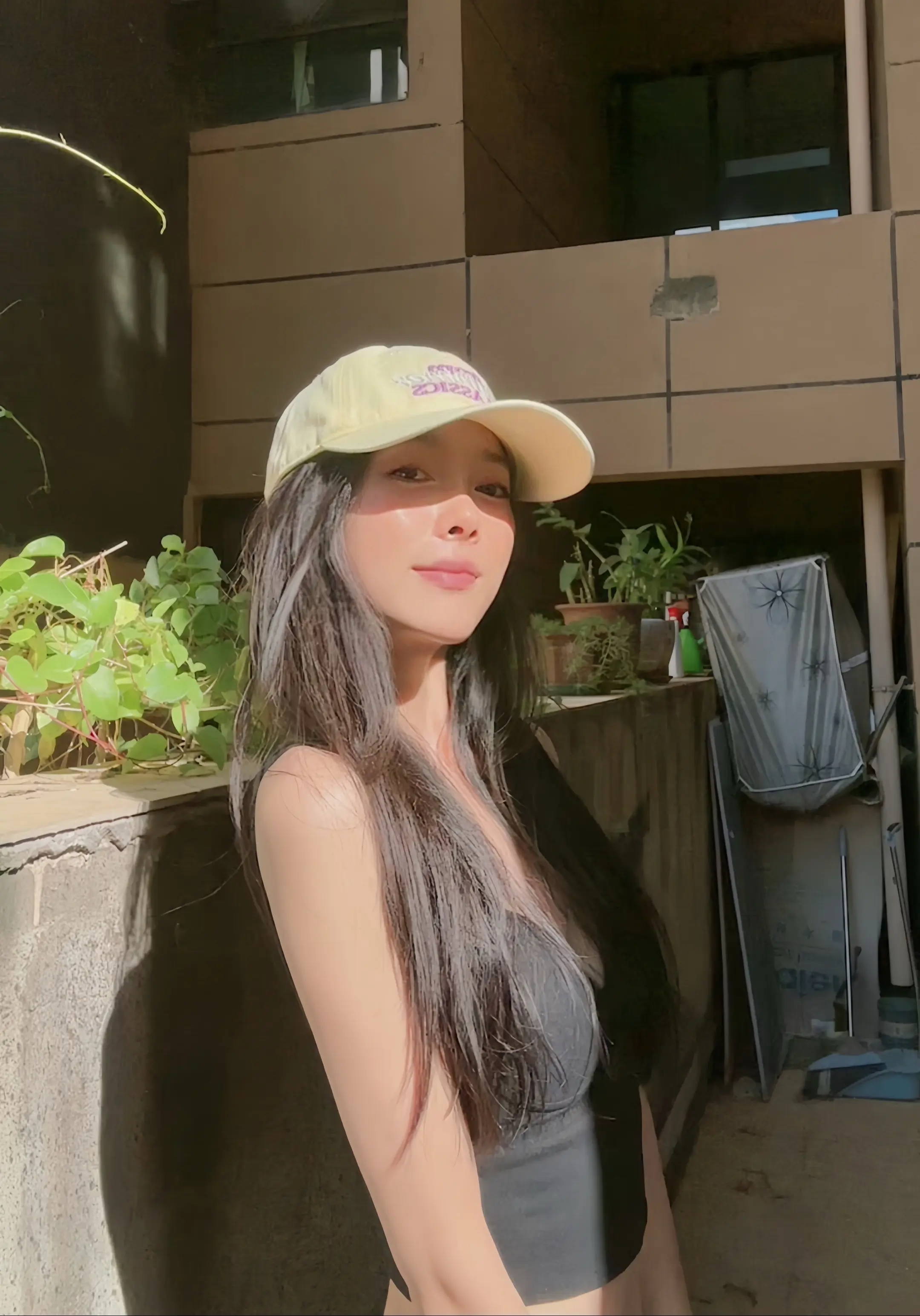 人心如此复杂 如此虚假 让真诚和善良的人显得有些傻