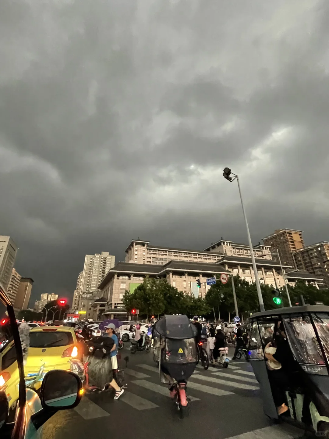 西安感觉要下暴雨⛈️……