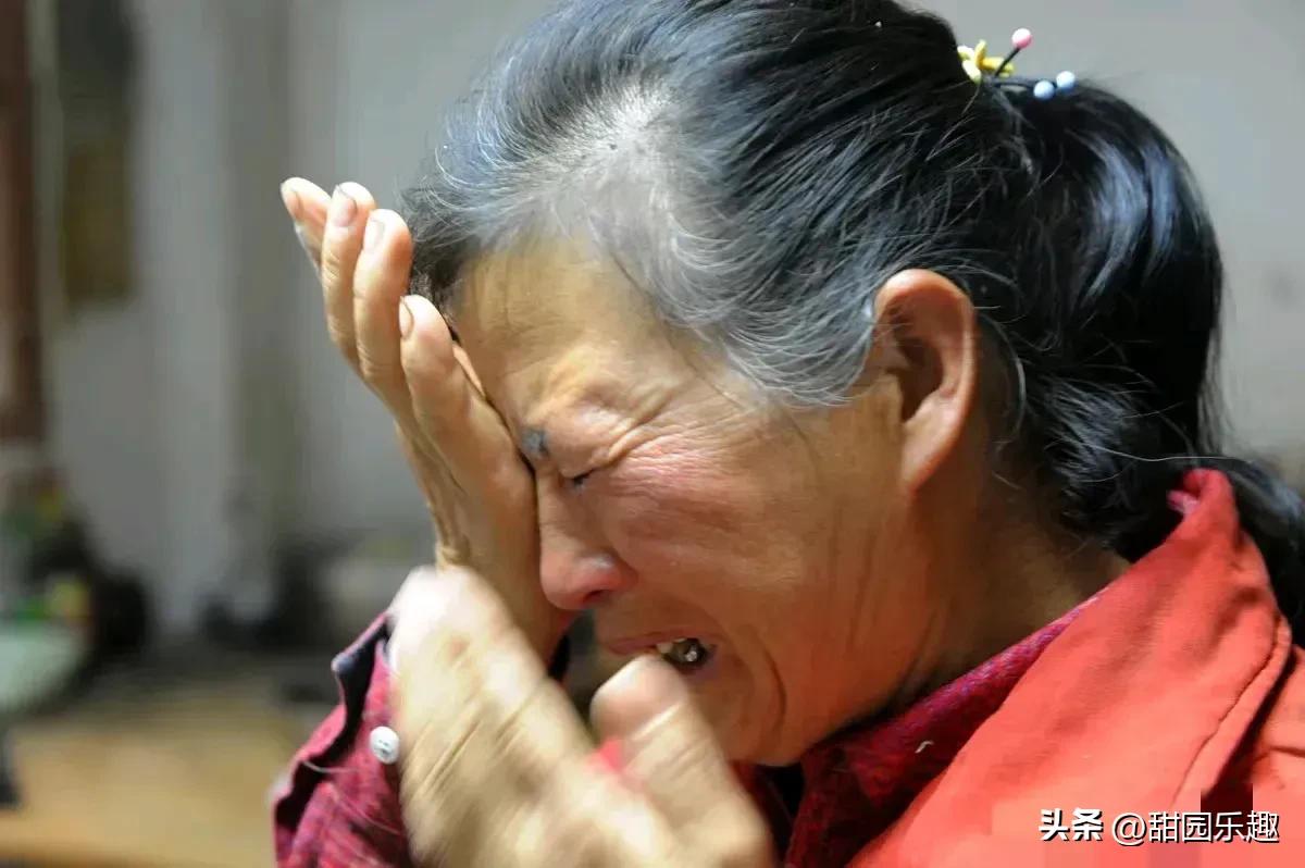 寒心！寒心！大抵是这世间的凉薄之事最令人心伤罢。在湖北十堰，有一位老人于再婚后，