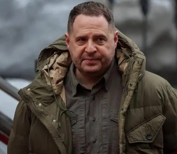 乌前总统办公室主任叶尔马克希望去到战场之上，能够继续为国效力，这才是真正的一心为