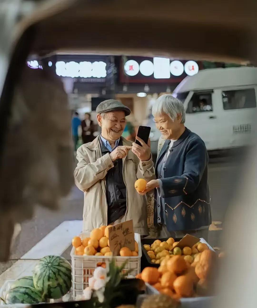 都说婚姻是爱情的坟墓，这话听着扎心，却也透着点现实的苦涩。多少人走进婚姻殿堂，以