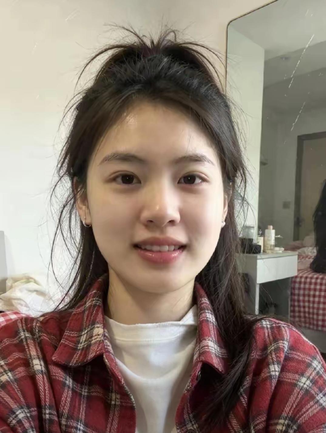 想找一位上门女婿，有没有合适的？
 
我性格简单随和，没有什么坏脾气，家里条件安
