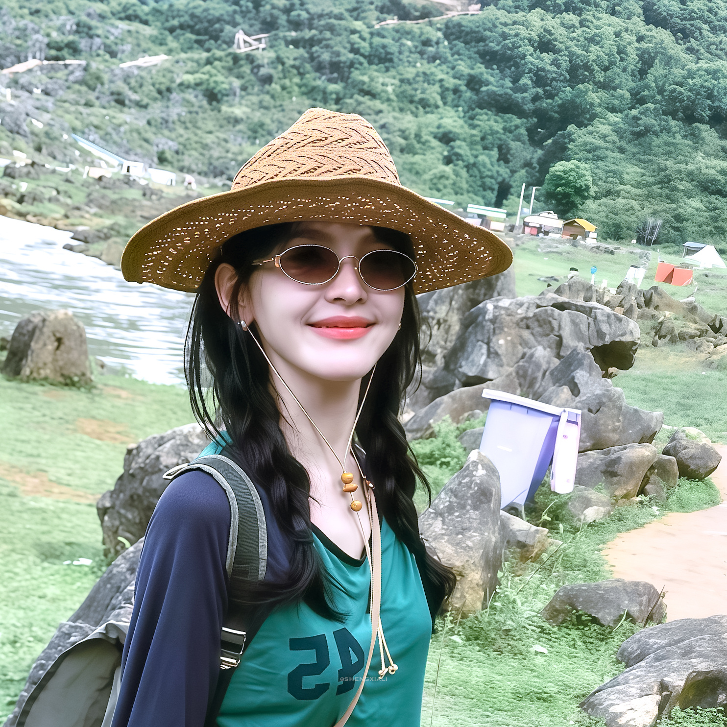 章若楠·像一棵树一样坚毅又盎然⛰️🍃·明媚感头像壁纸更新～ 