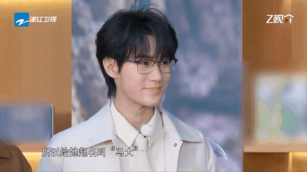 #孟子义跟甜妹过不去了# 《奔跑吧·生态篇》开场环节，表示不喜欢听别人说她个子高