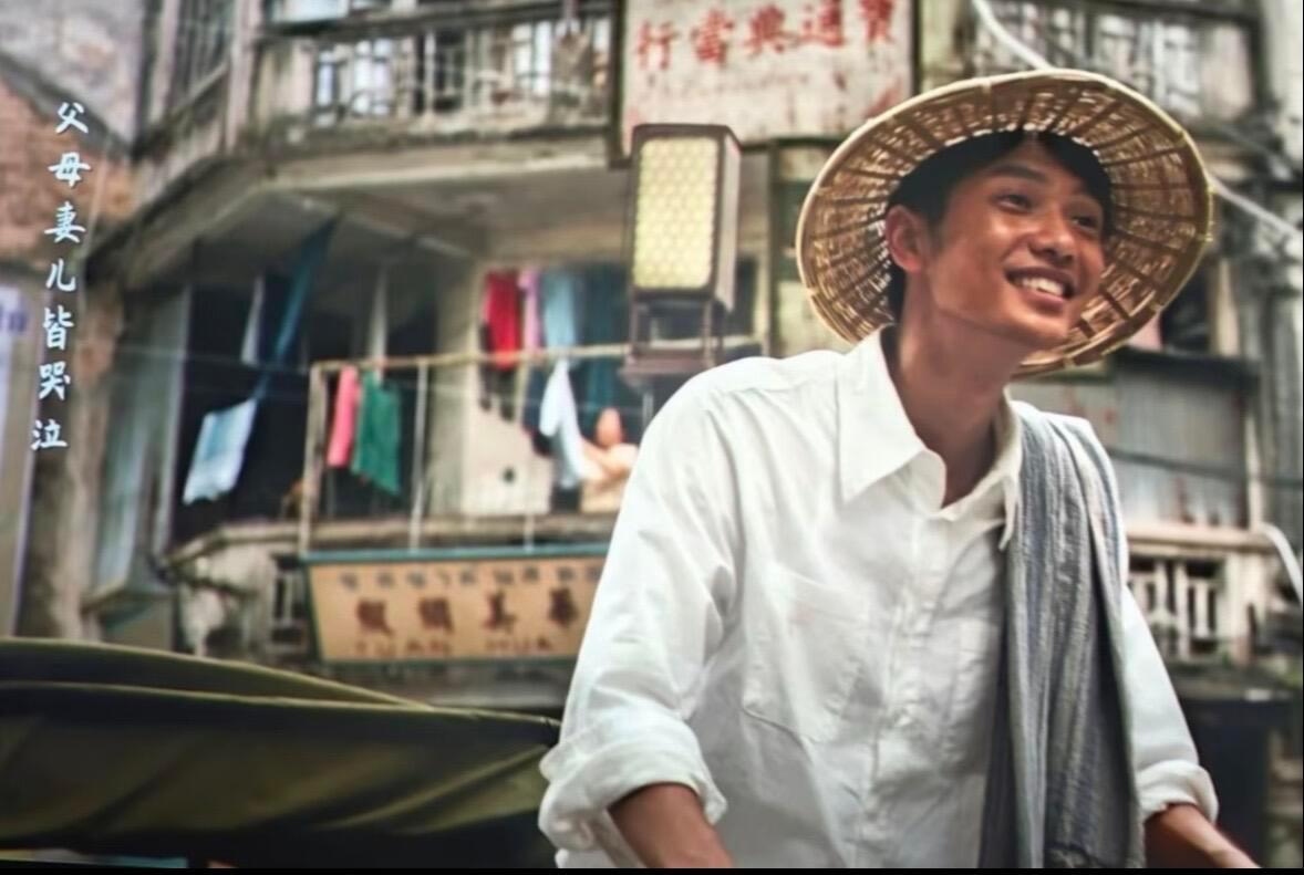 李思潼双语读最后一封家书 李思潼双语深情诵读最后一封家书 这封寄不出的信，被李思