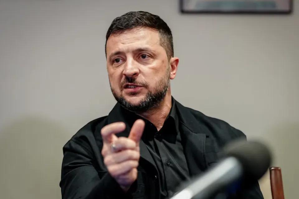 “付款延误，导弹迟到一天”。泽连斯基批评欧洲行动迟缓导致防空系统出现缺口

当基