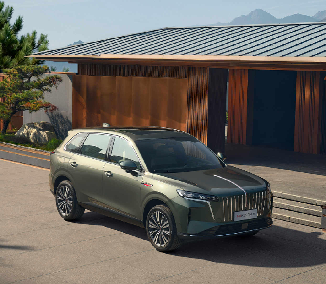 红旗HS6 PHEV这次预售真是杀疯了，17.88万起步价拿下中大型SUV，性价