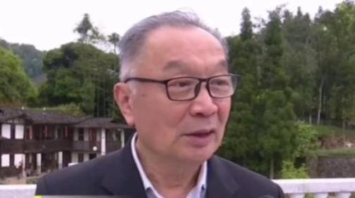 温铁军一语惊人：“我们为什么一定要走西方那条老路呢？把农民都赶进城，在城市搞低收