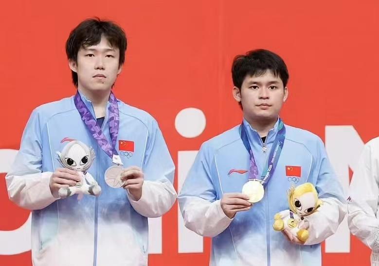 近日，有关“王楚钦说要重新考虑接下来的路”的相关话题冲上热搜，引起网友关注。王楚