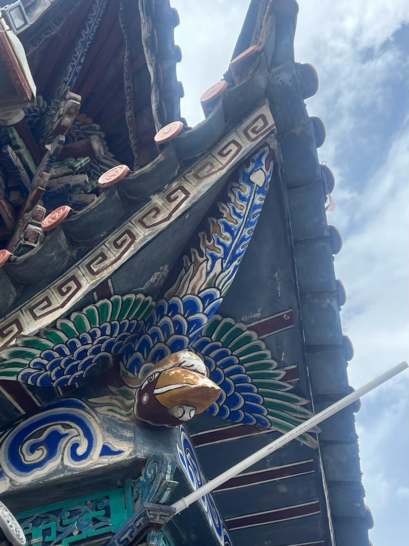 以前来大理很少经过海东，这次驻地有了深度探索的机会，才发现最好的东西都不在xhs