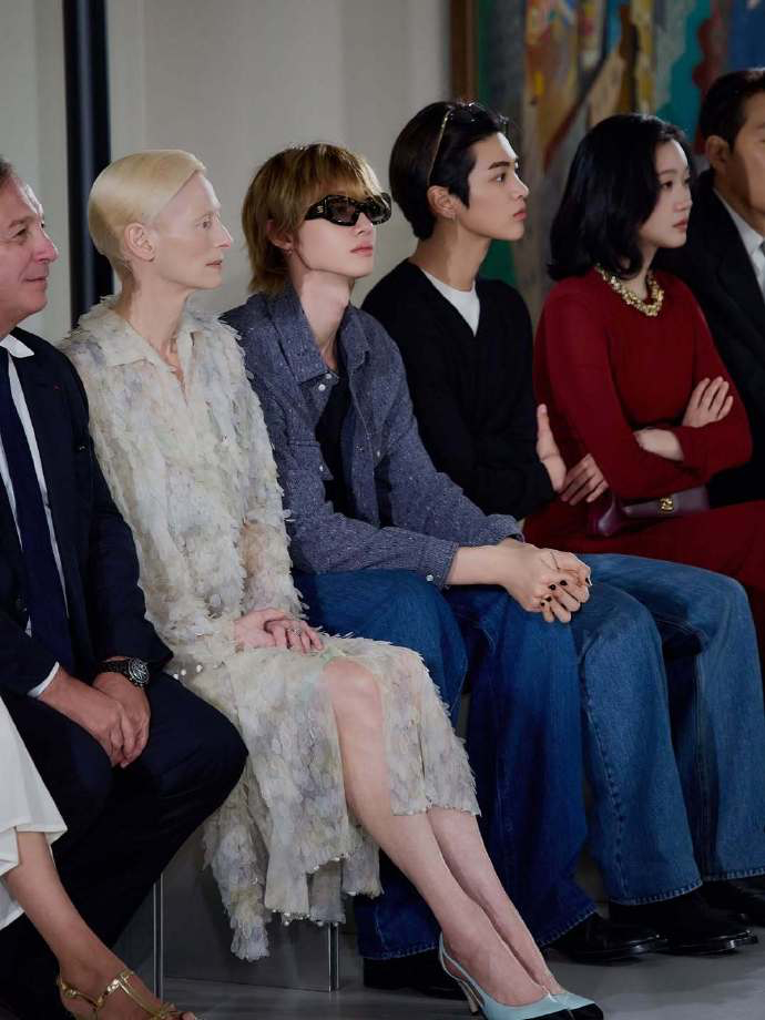 cortis和tilda swinton就这样同框了…… 